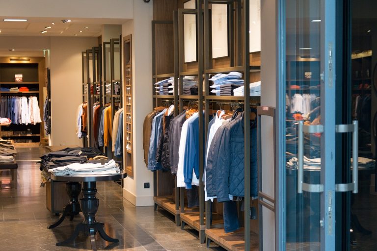 Le commerce d’habillement en Île-de-France a perdu un quart de ses magasins en 20 ans